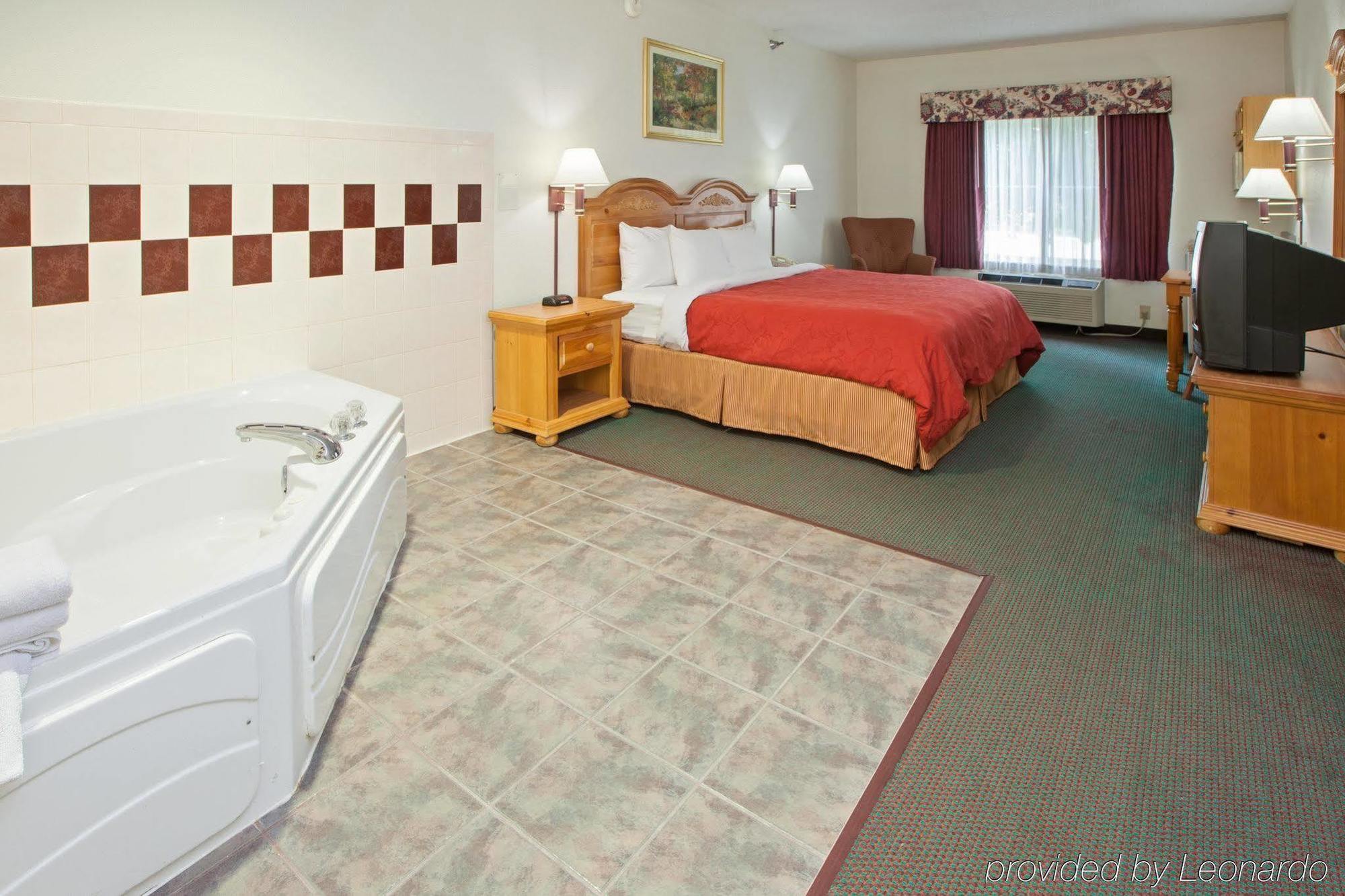 Country Inn & Suites By Radisson, Indianapolis South, In Стая снимка